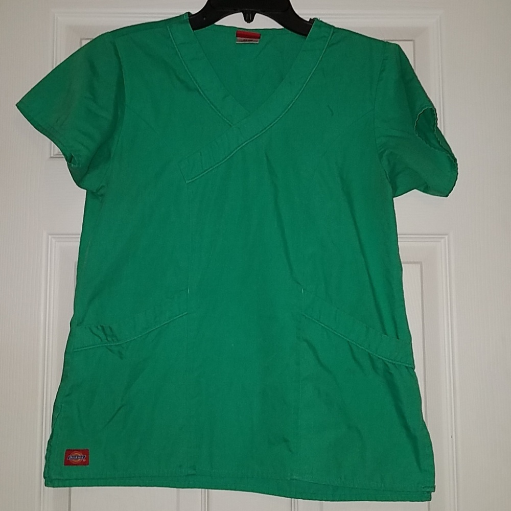 Dickies sea foam green scrub top size extra small